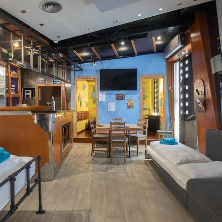 Stay In Pub Kamera Klub Apatment-City Center Ljubljana Exterior photo